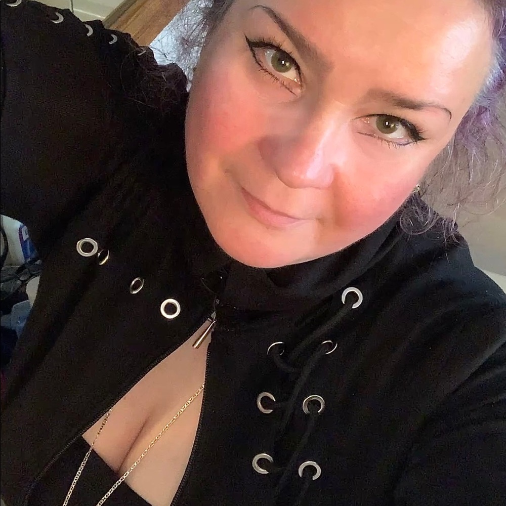 Meet your Posher, Anastasia